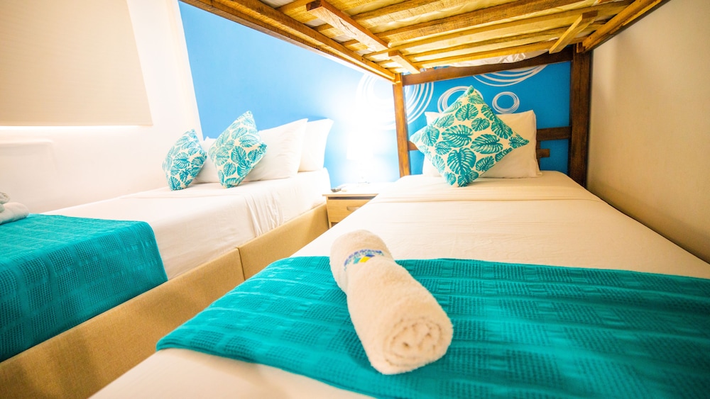 Hotel Taybo Beach 46/83