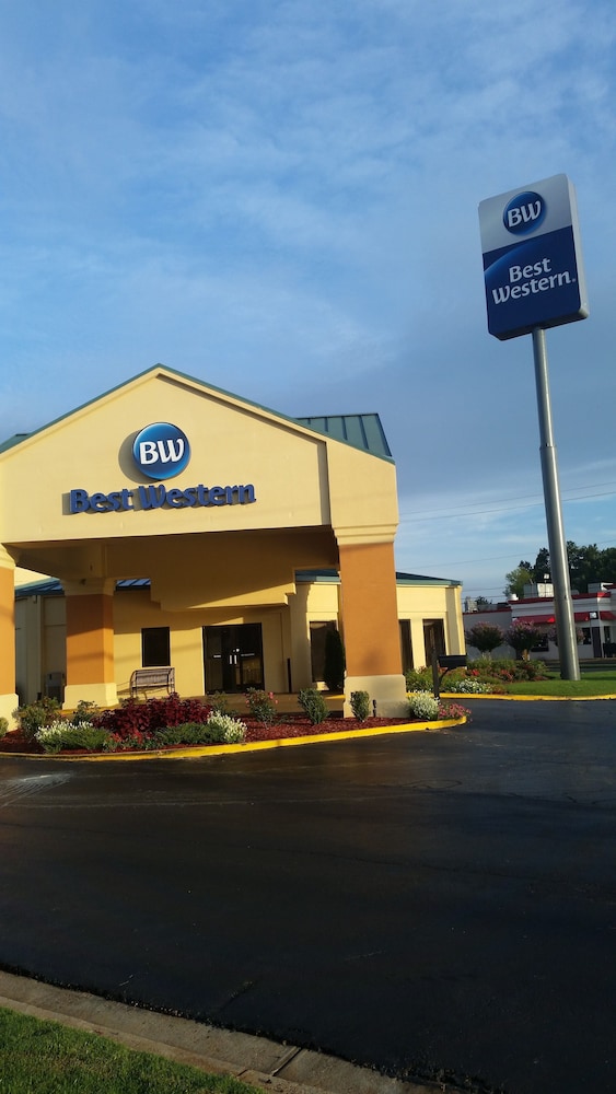 Best Western Airport Inn 1/40