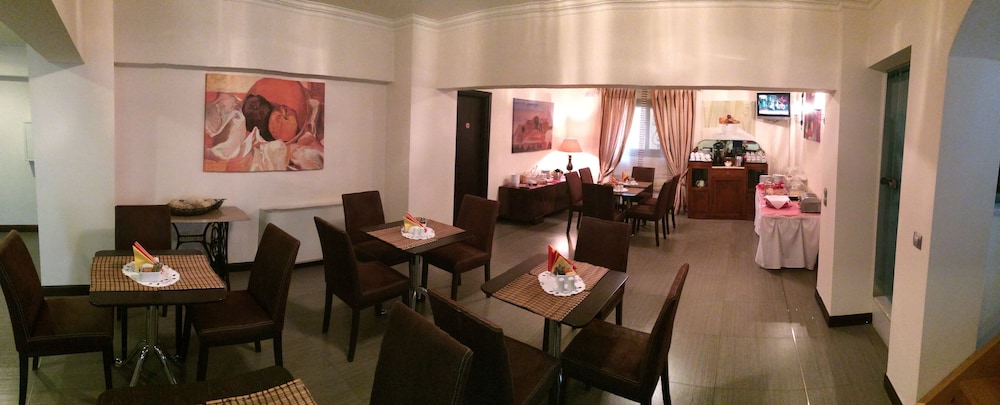 Olympic Hotel 38/50