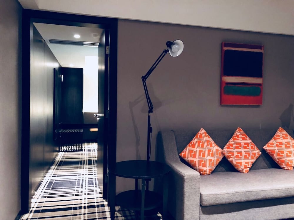 Likto Hotel 17/64