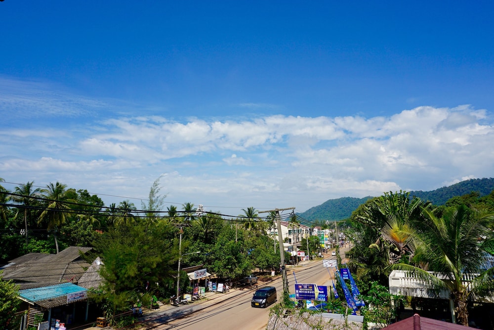 Lom La Lanta Hotel 35/40