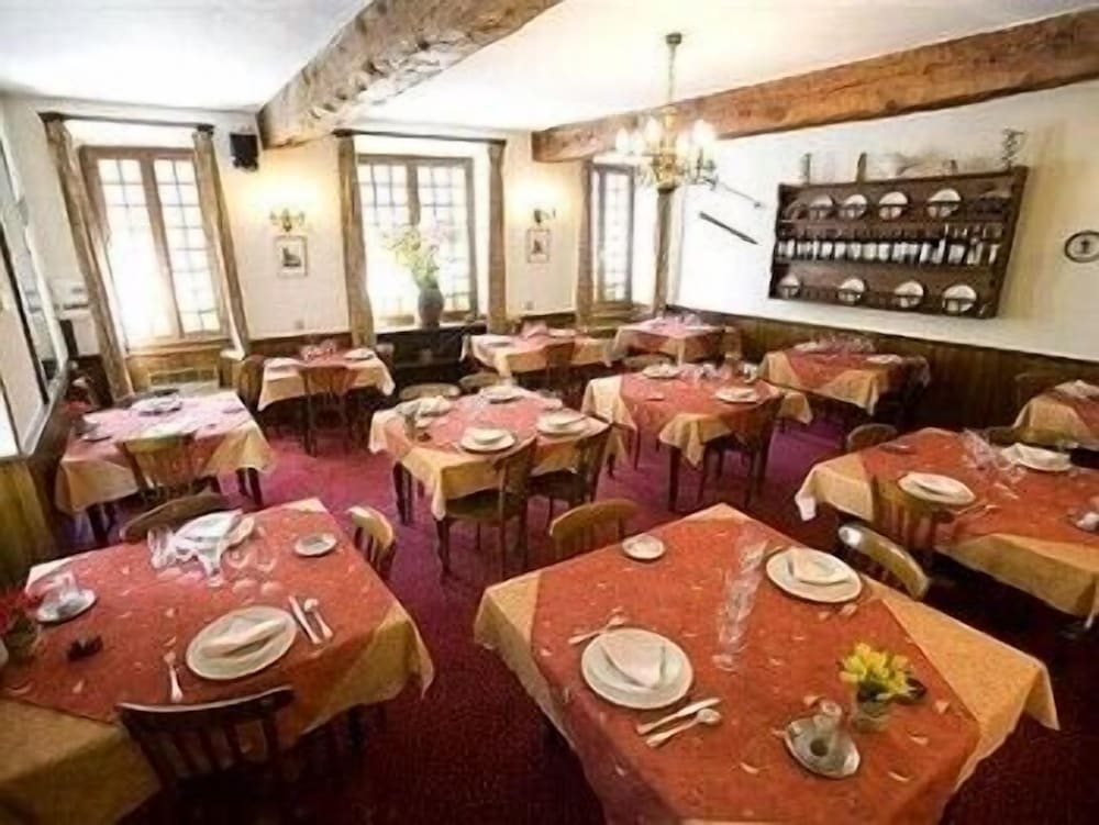 Hotel de Nevers 18/25