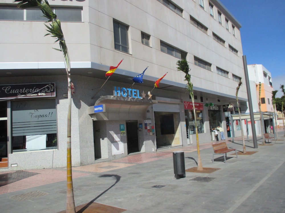Avenida de Canarias 3/56