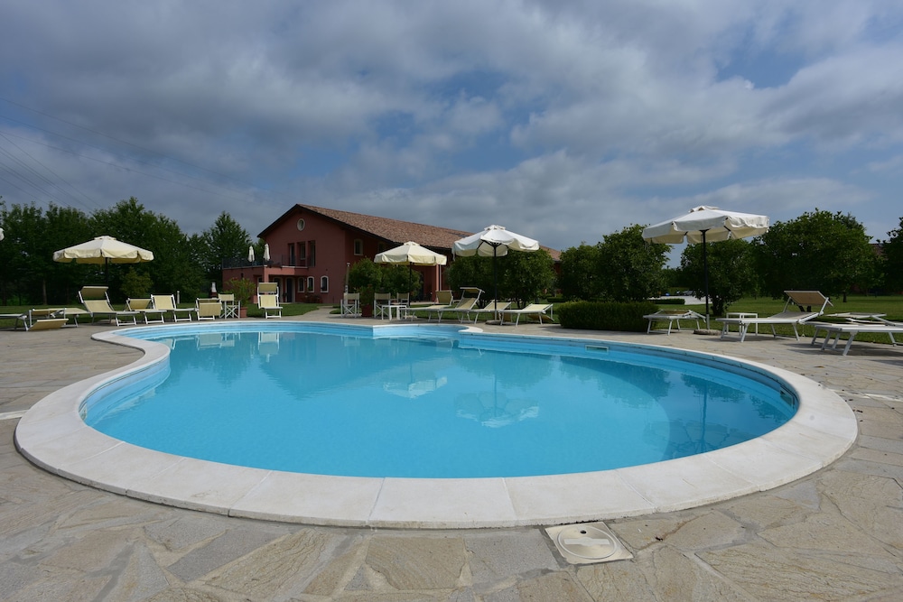Tenuta Monterosso 26/32