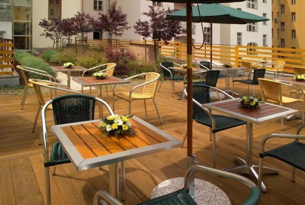 Prague Centre Superior Hotel 51/61