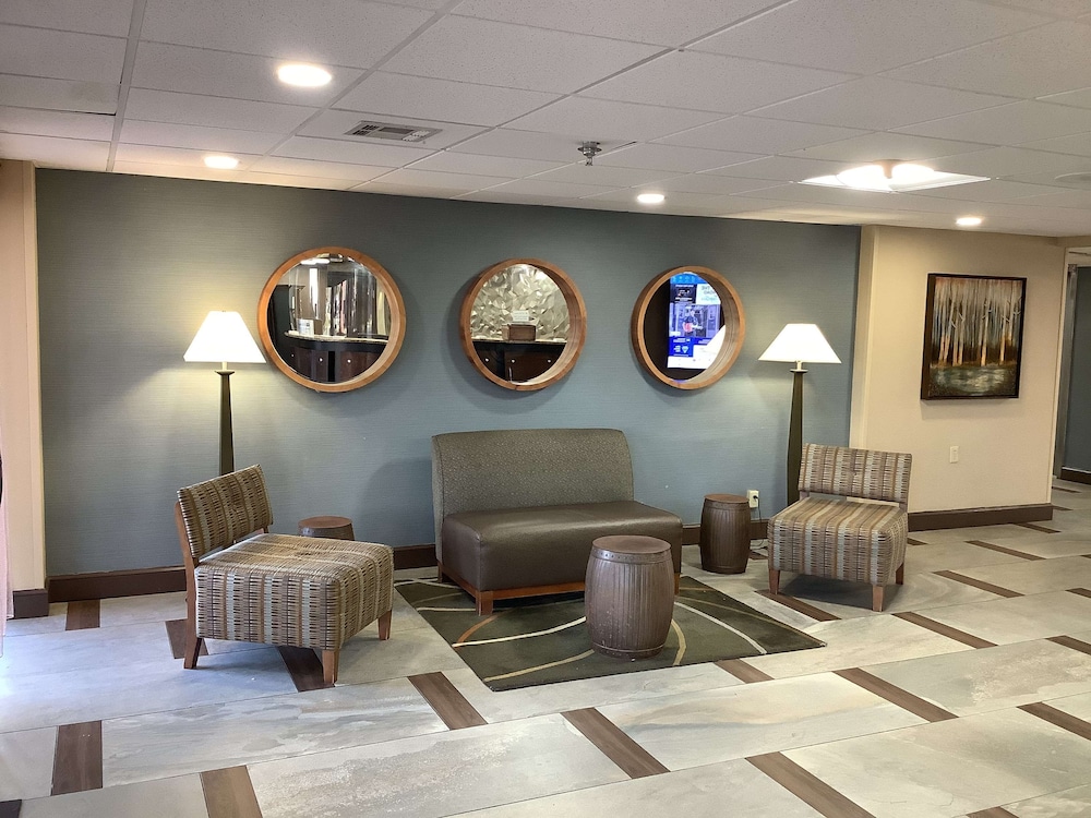 Best Western Plus Executive Hotel 29/37