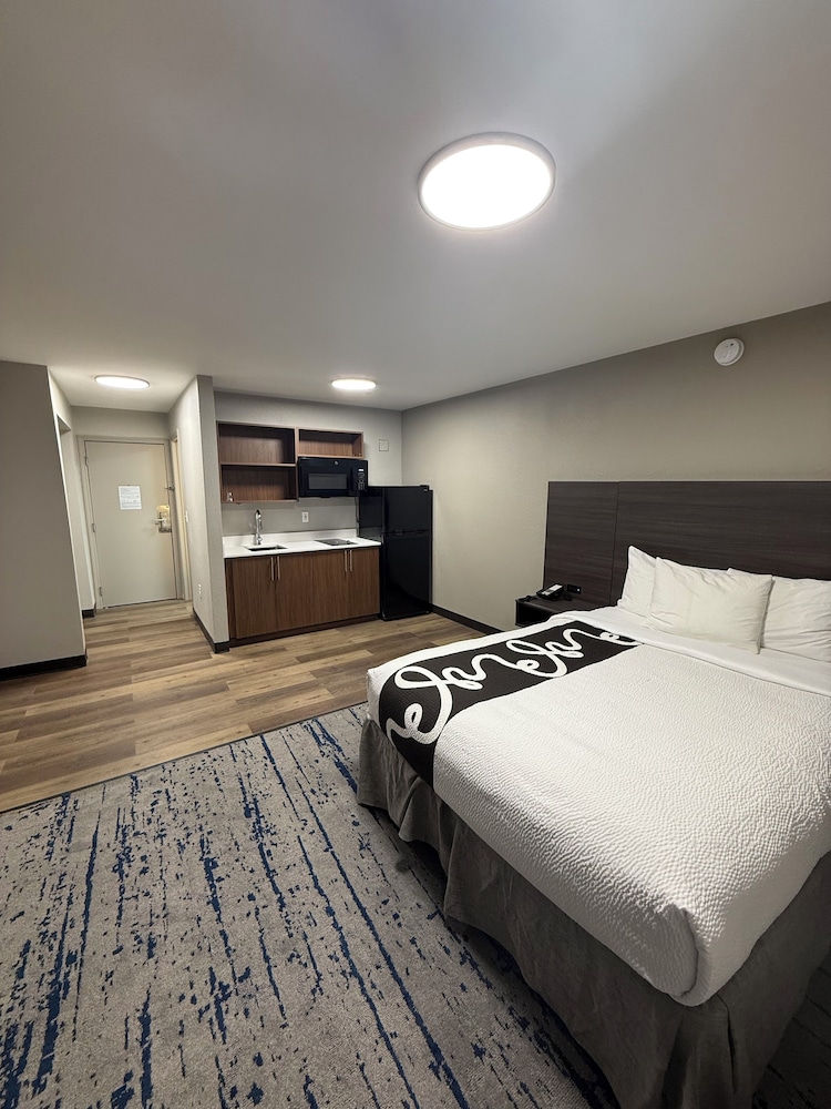 Extended Stay America - Nashville - Airport - Elm Hill Pike 16/46
