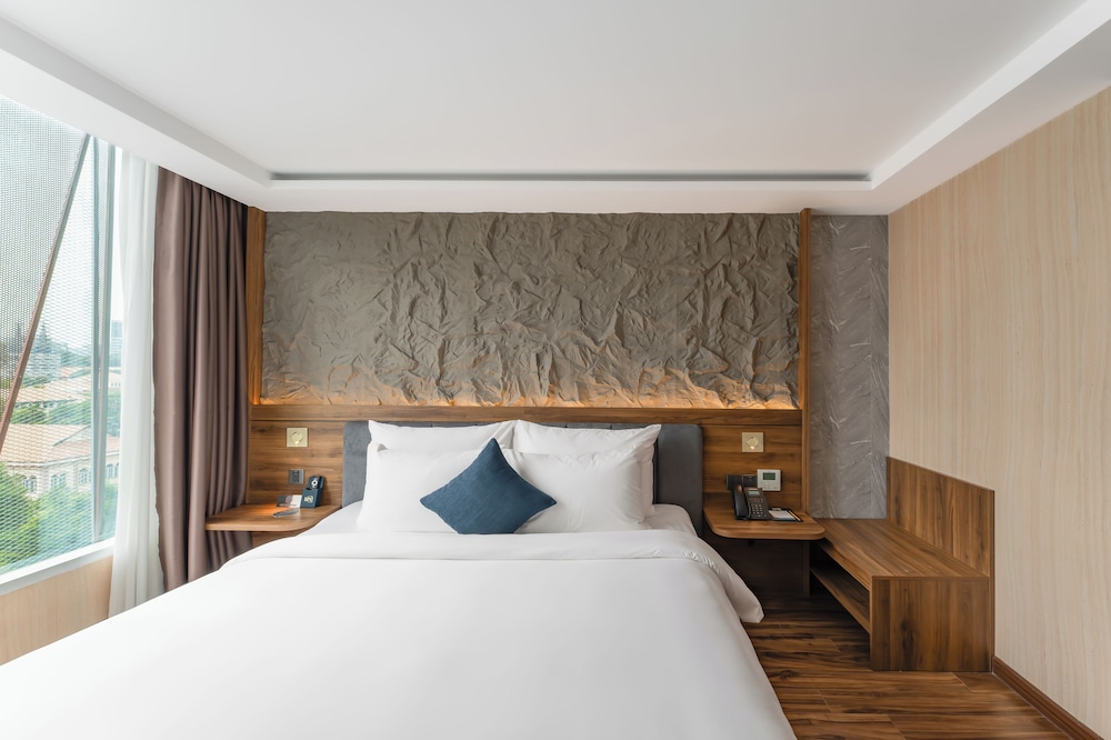 Executive Suite City View