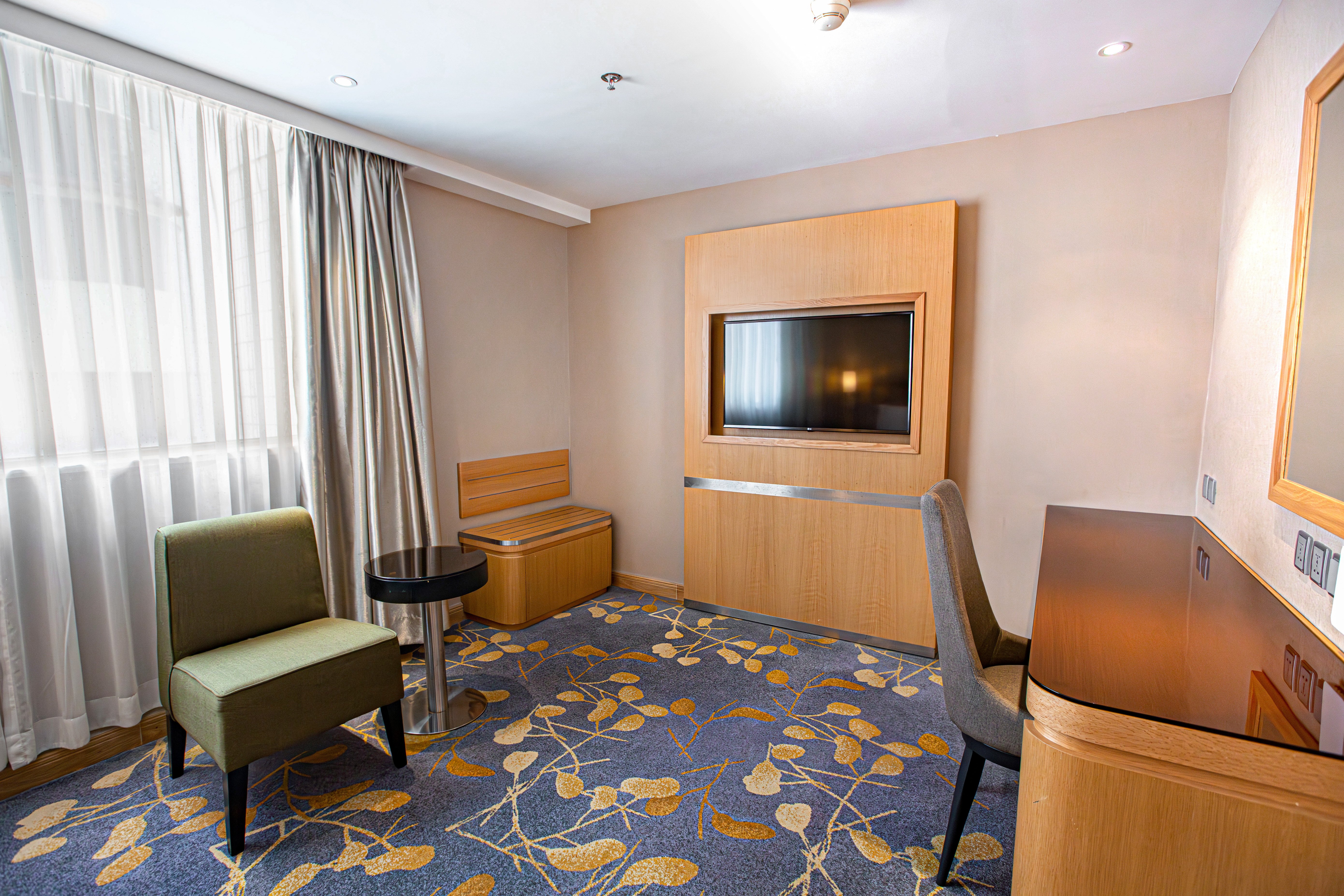 HOLIDAY INN MACAU 64/79