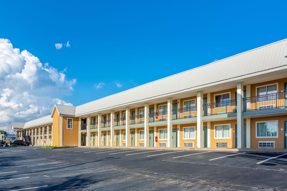 Econo Lodge East Ridge 1/36
