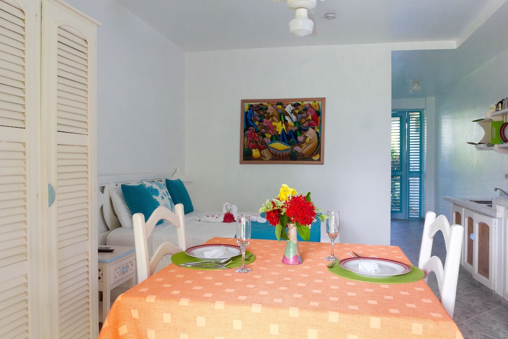 Hotel Playa Colibri 54/72