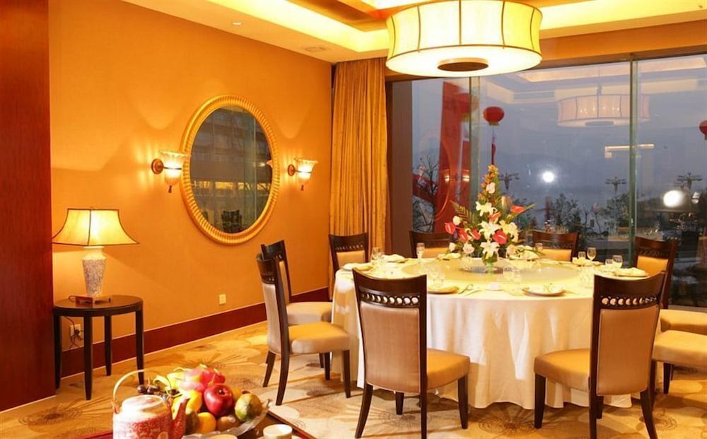 New Century Grand Hotel 23/35