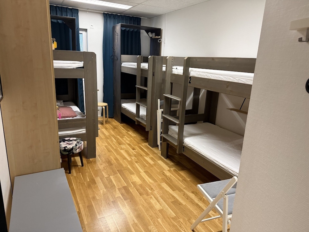 Female Dorm, Female Only, 3 Bunk Beds