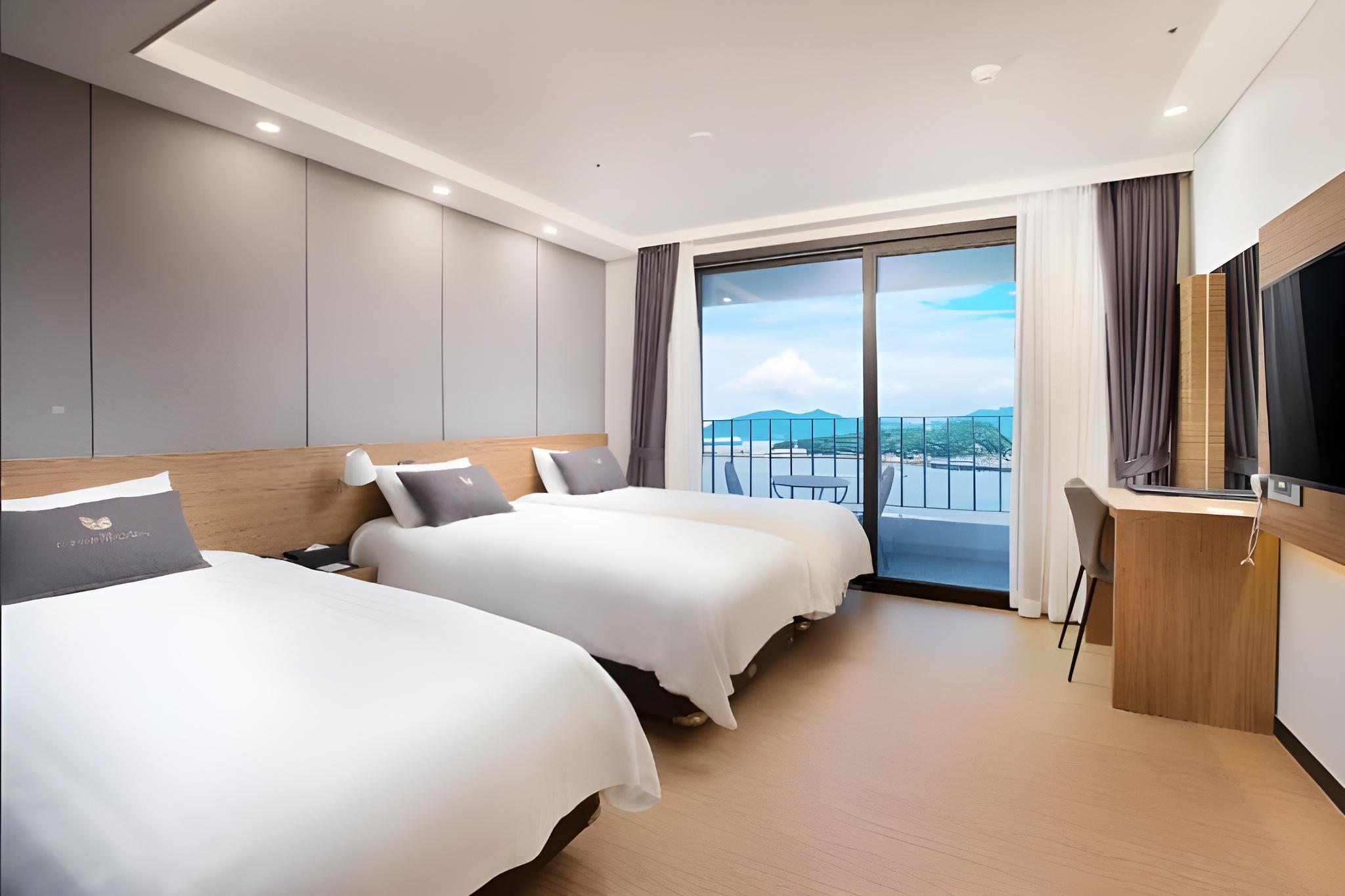 Ocean, Deluxe, Triple, Single, 3 Beds