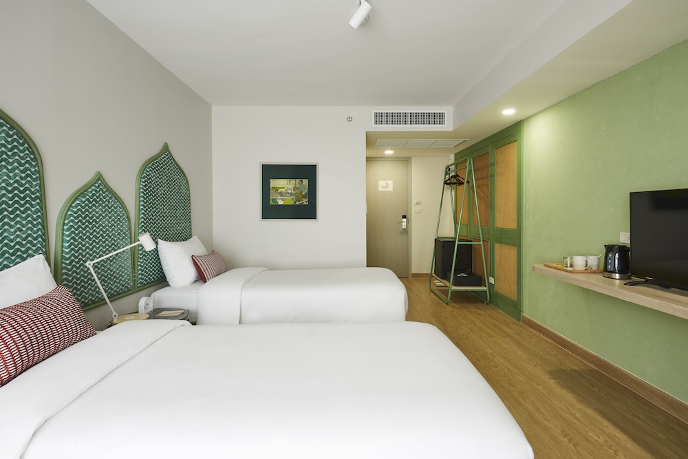 56 Surawong Hotel Bangkok 34/66