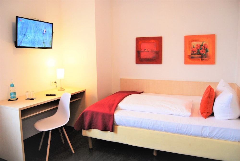 Airport Hotel Dürscheidt 10/56