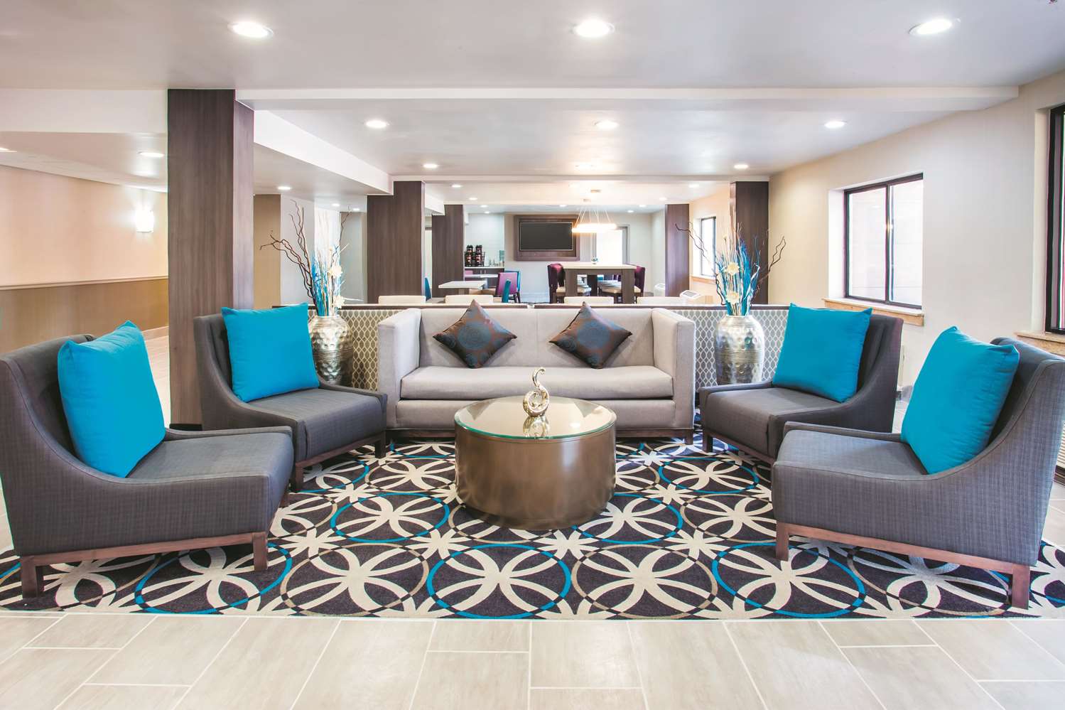 La Quinta Inn & Suites by Wyndham Cincinnati NE - Mason 22/28
