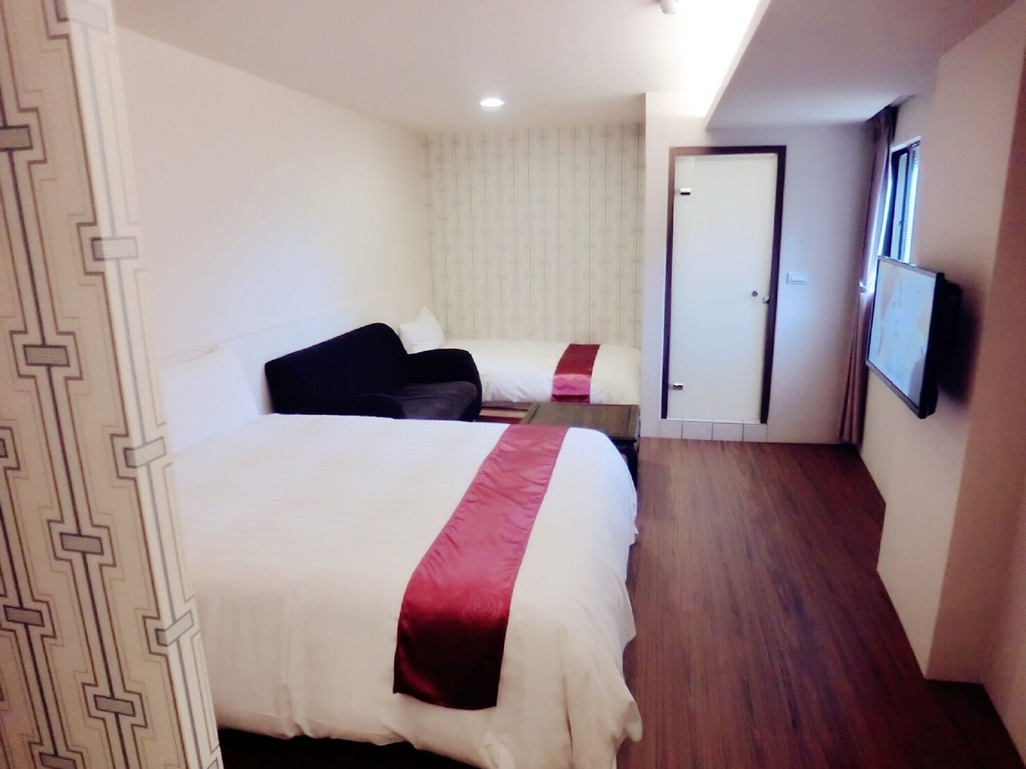 ROOM, TRIPLE
