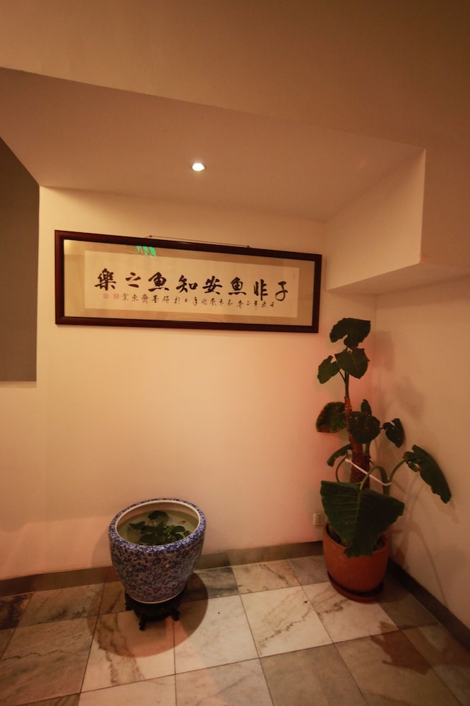 Shanghai Fish Inn Bund 5/50