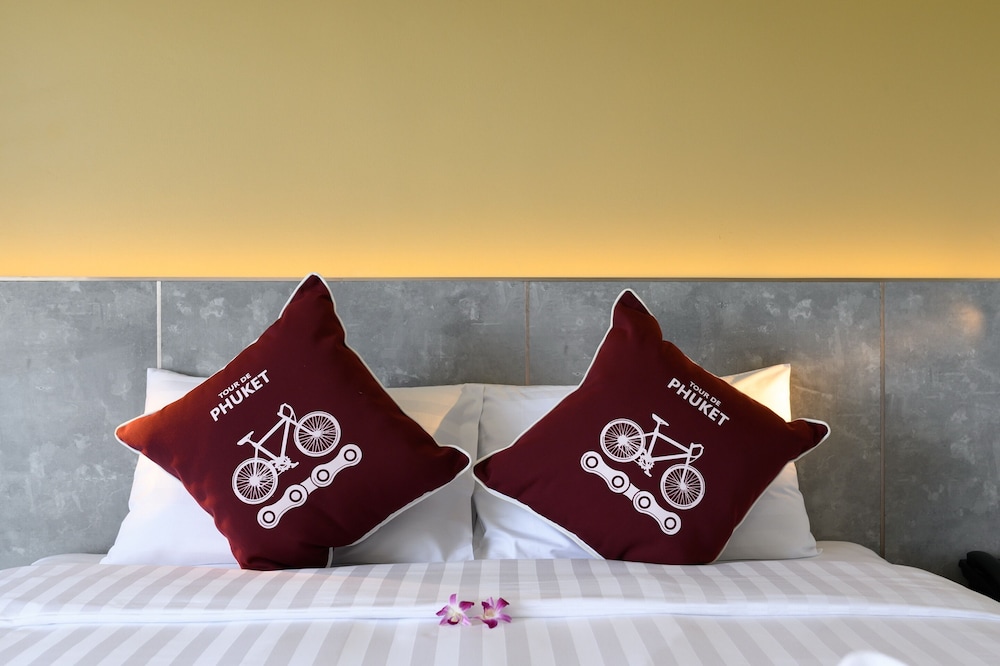 Tour De Phuket Hotel 30/71
