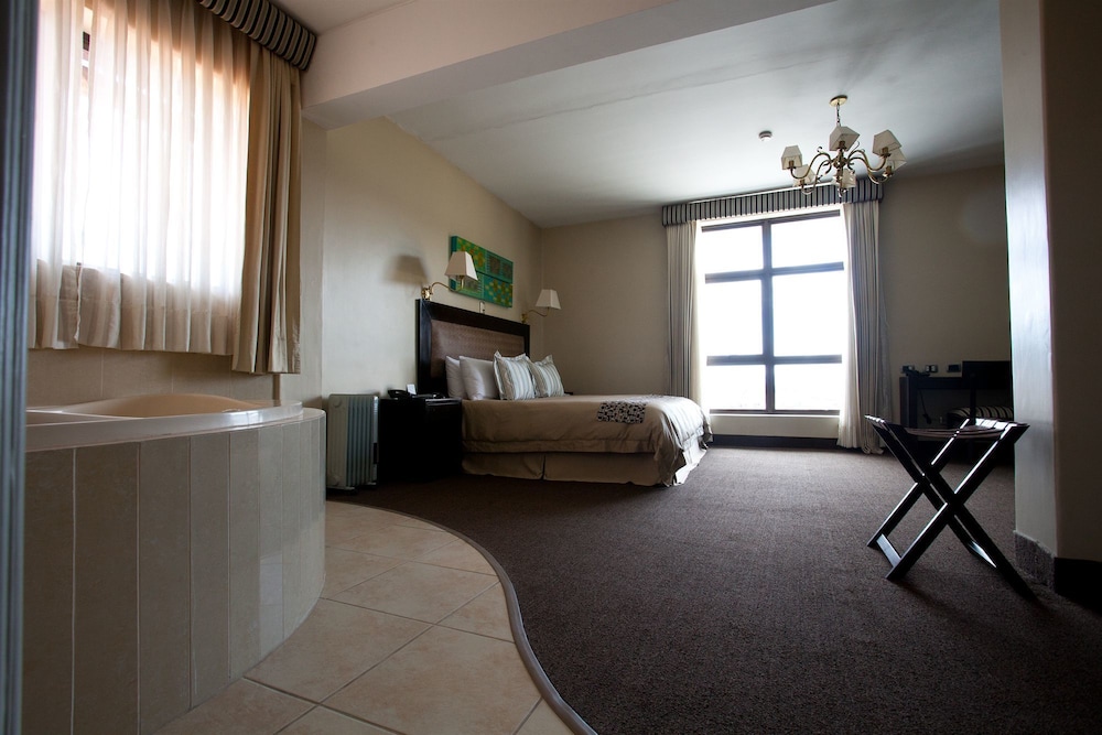 Wyndham Costa del Sol Cajamarca 40/57