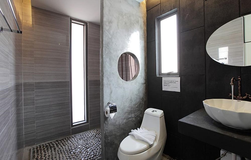 SURINTRA BOUTIQUE RESORT 24/25