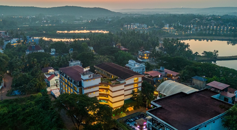 Radisson Resort Goa Baga 4/54