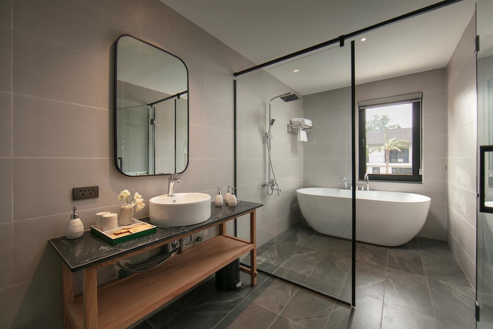 Rivana Retreat 46/46