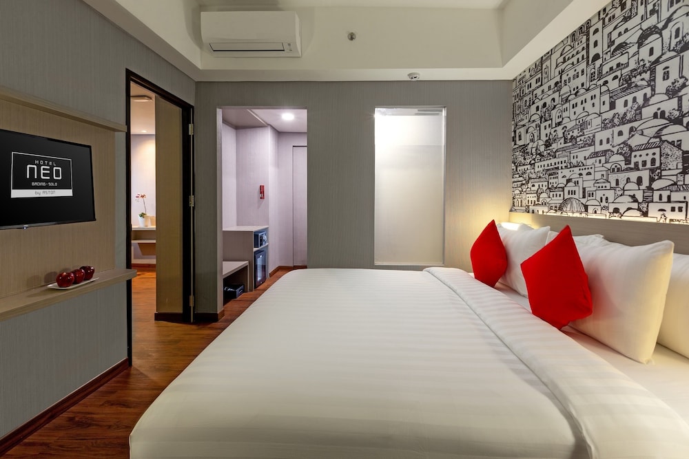 Room at Hotel NEO Gading Solo, SURAKARTA
