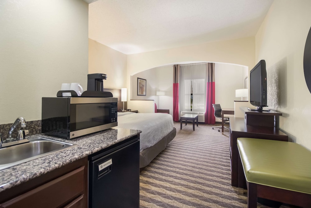 Best Western Suites Near Opryland 39/49