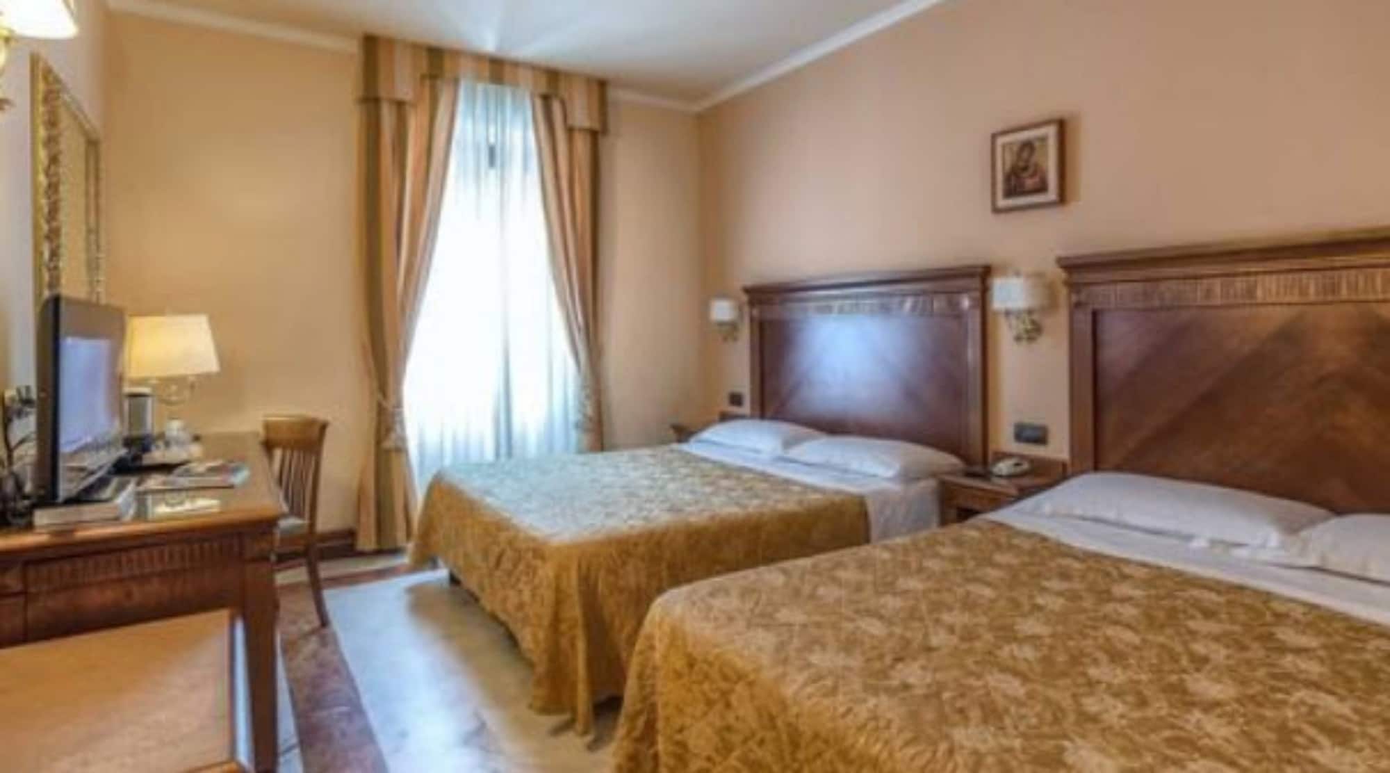 SUPERIOR, DOUBLE BED