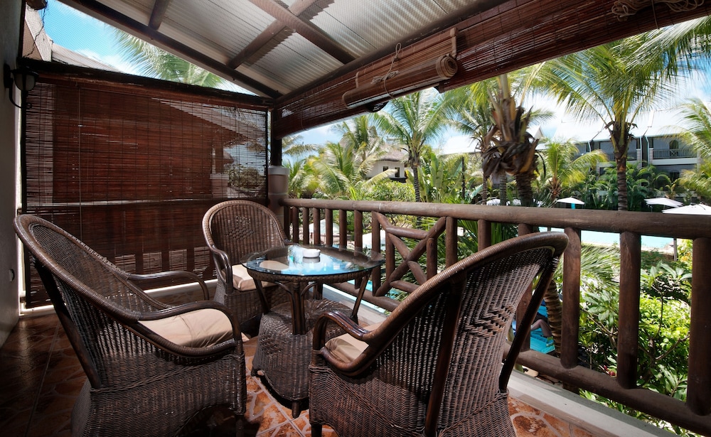 Le Palmiste Resort and Spa 64/76