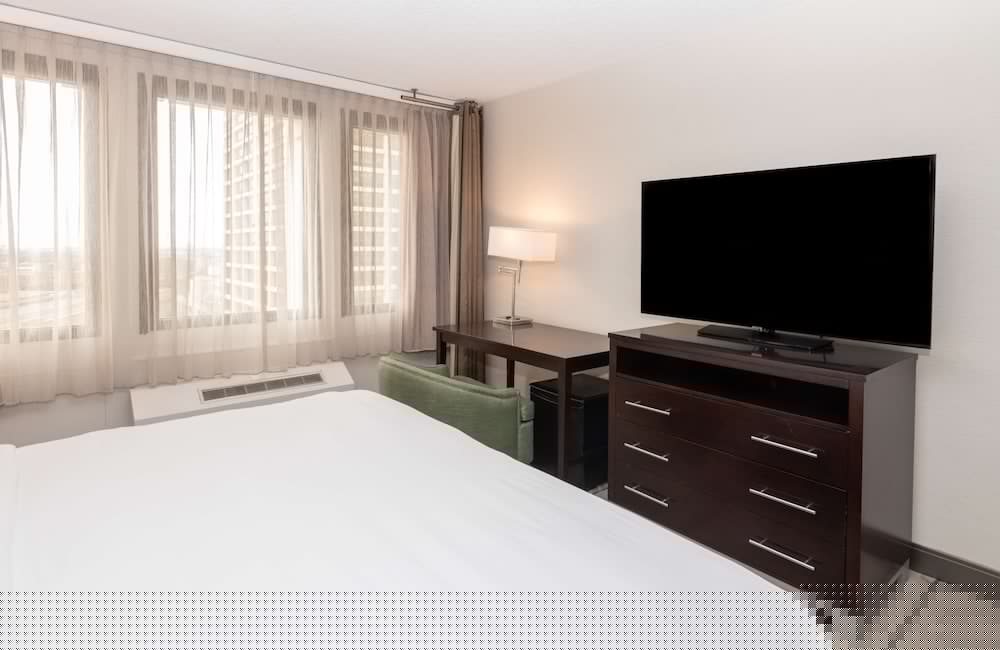 DoubleTree by Hilton Newark Penn Station 14/46