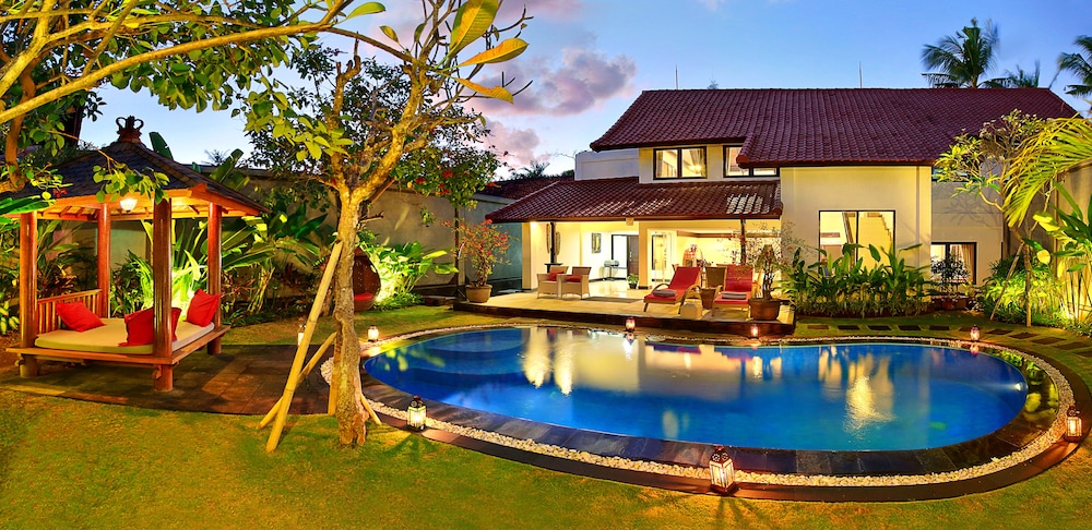 Alysha Villa Seminyak Beachside 14/21
