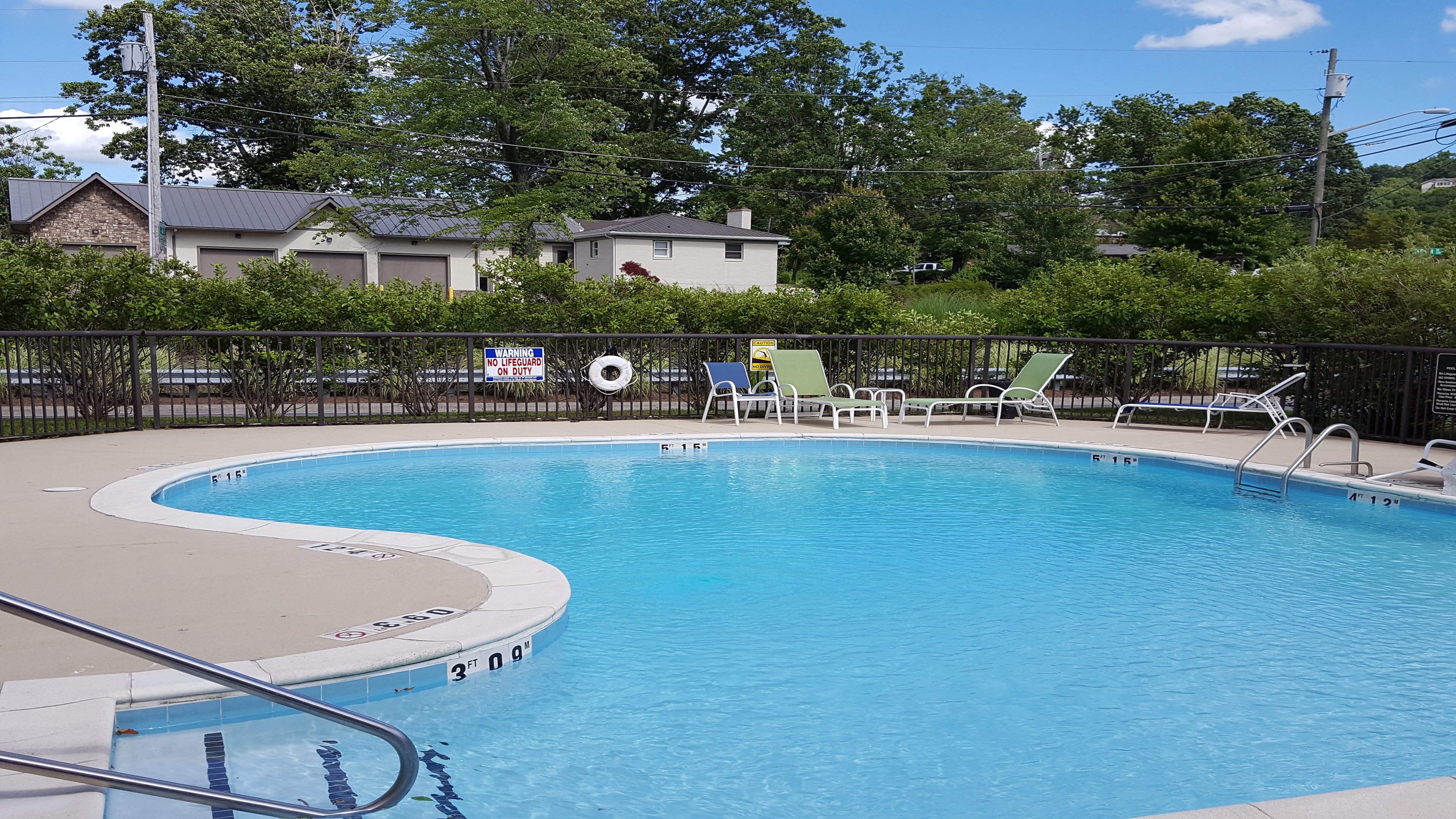 Holiday Inn Express Boone 76/77