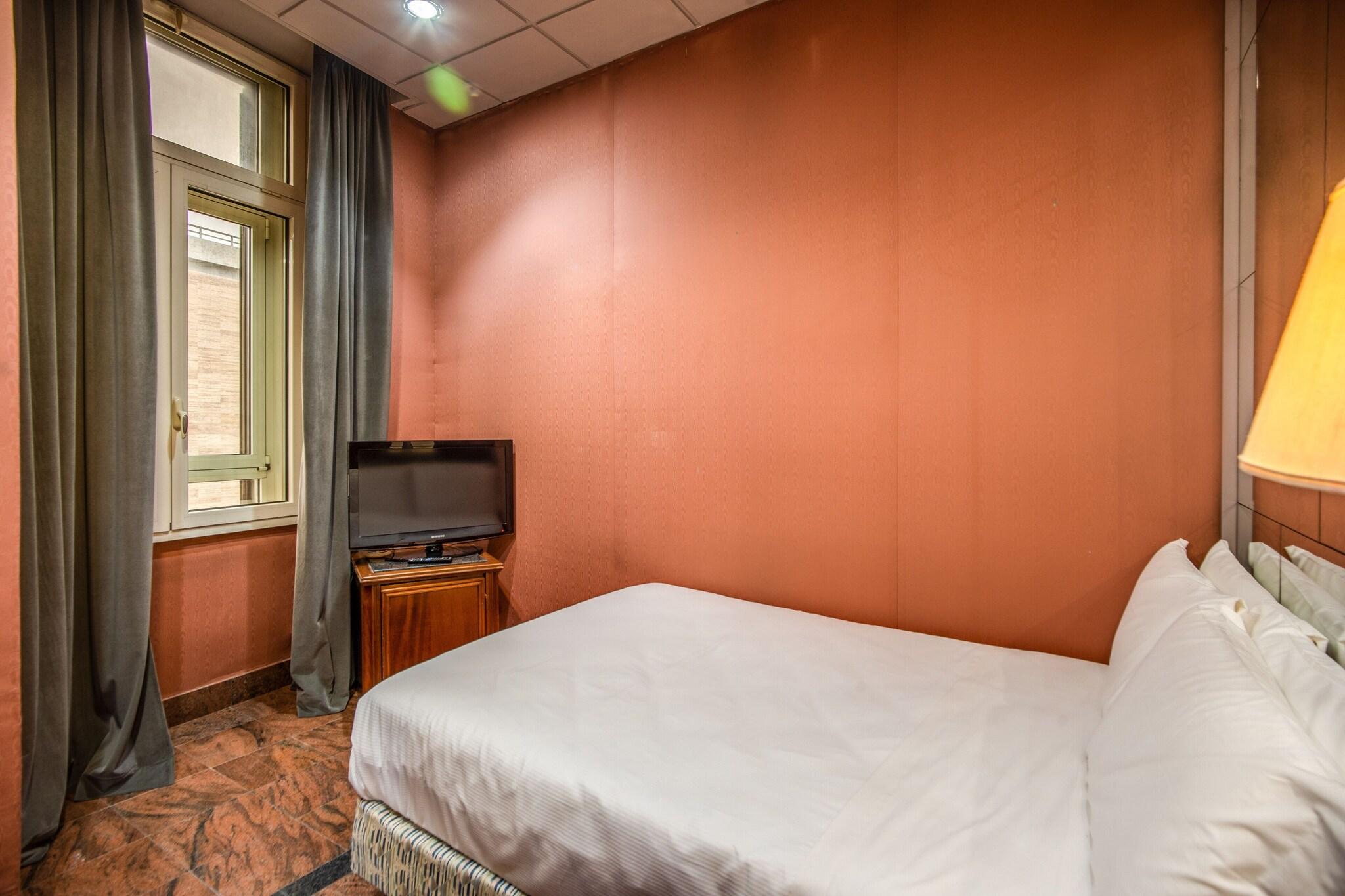 Basic, Double Bed