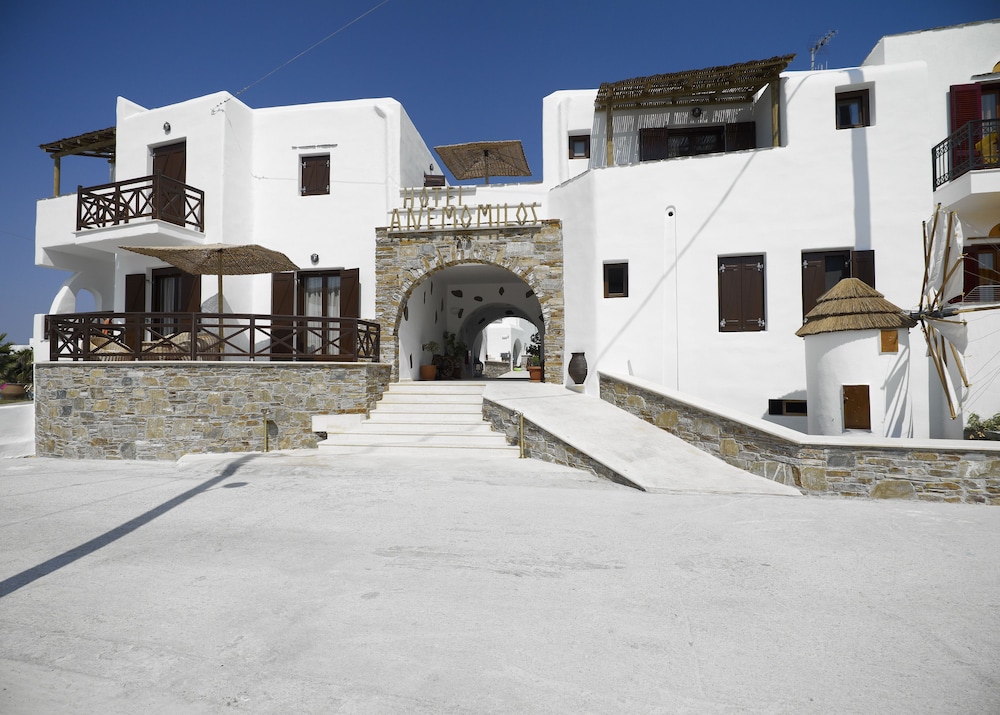 Anemomilos Hotel 50/59