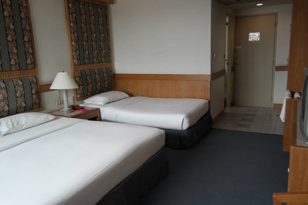 Phuphaya Hotel photo5