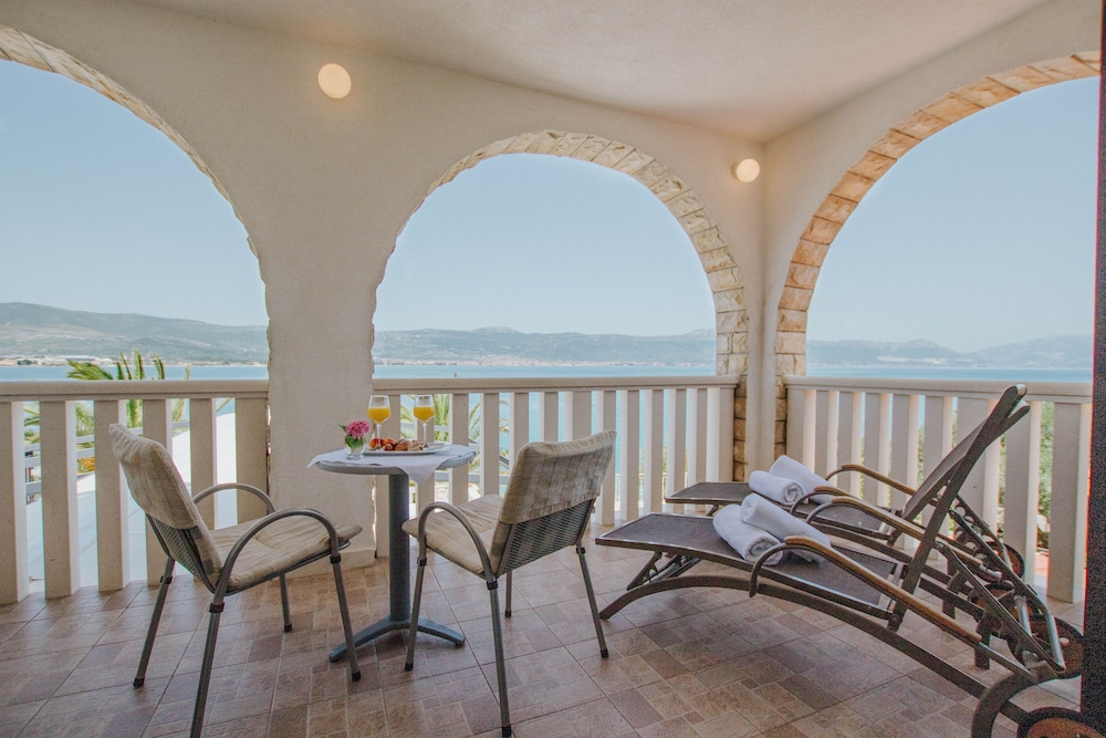 Hotel Vila Tina 28/50