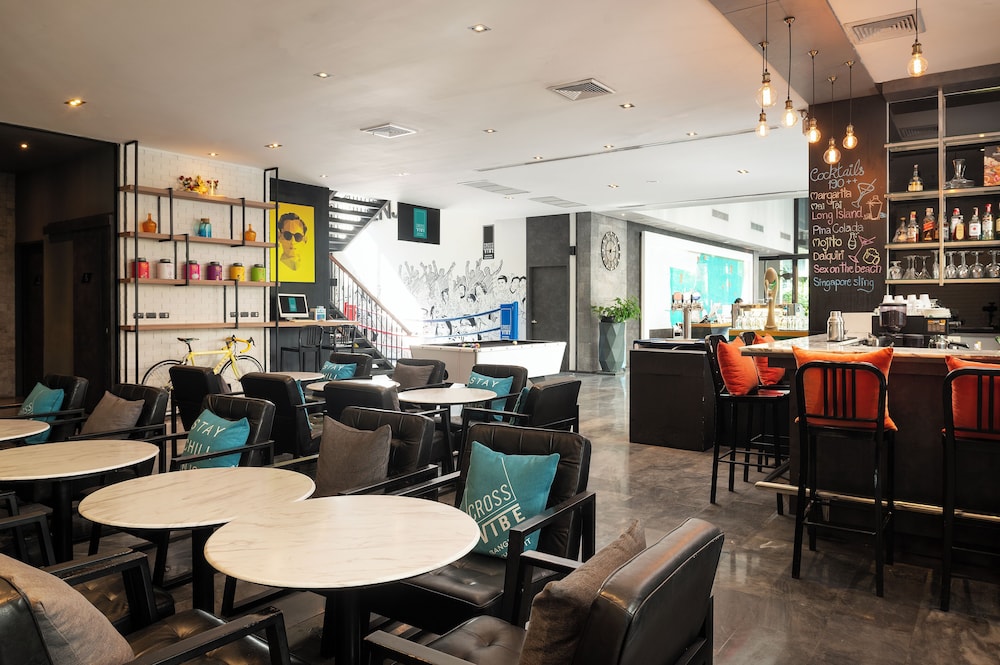 Cross Vibe Bangkok Sukhumvit 58/71