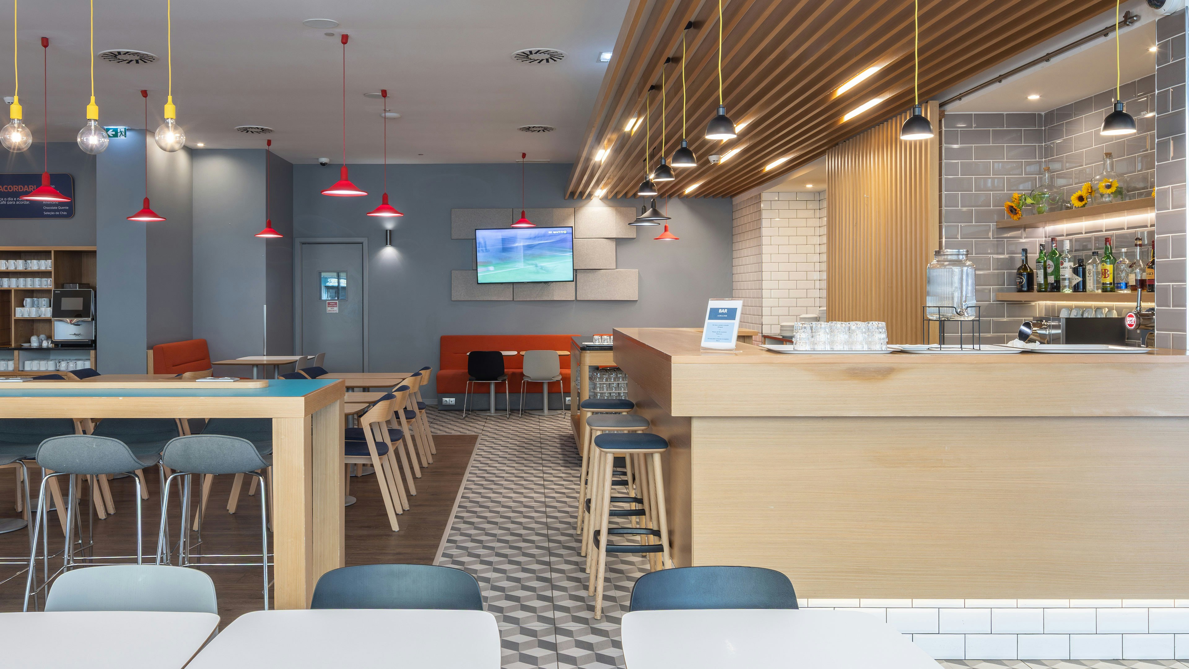 Holiday Inn Express Porto City Centre 37/50