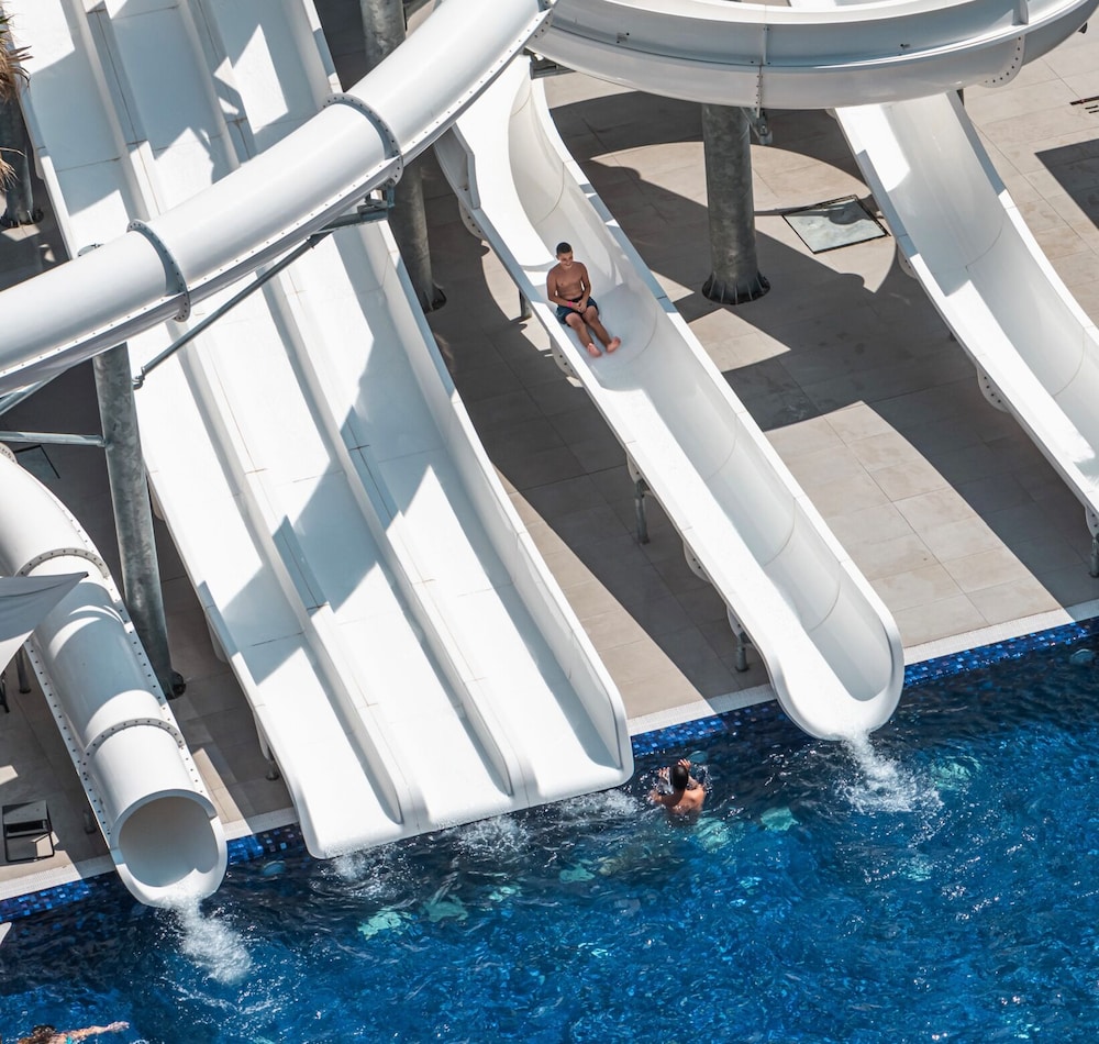 Bonita Luxury Resort 11/29