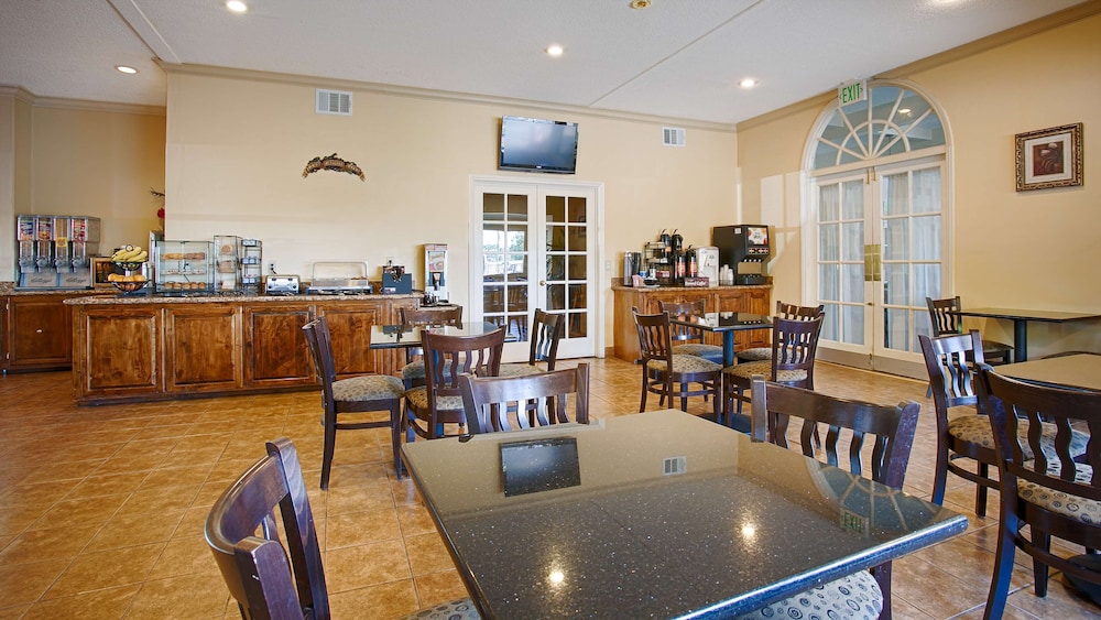 Best Western Plus Hill House 28/43