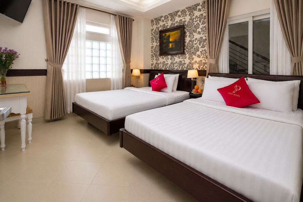 Hoang Thanh Thuy Hotel 2 17/50