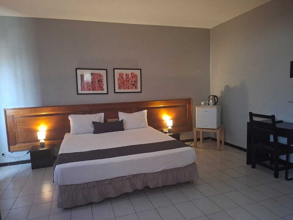 Al Baraka Hotel 36/50
