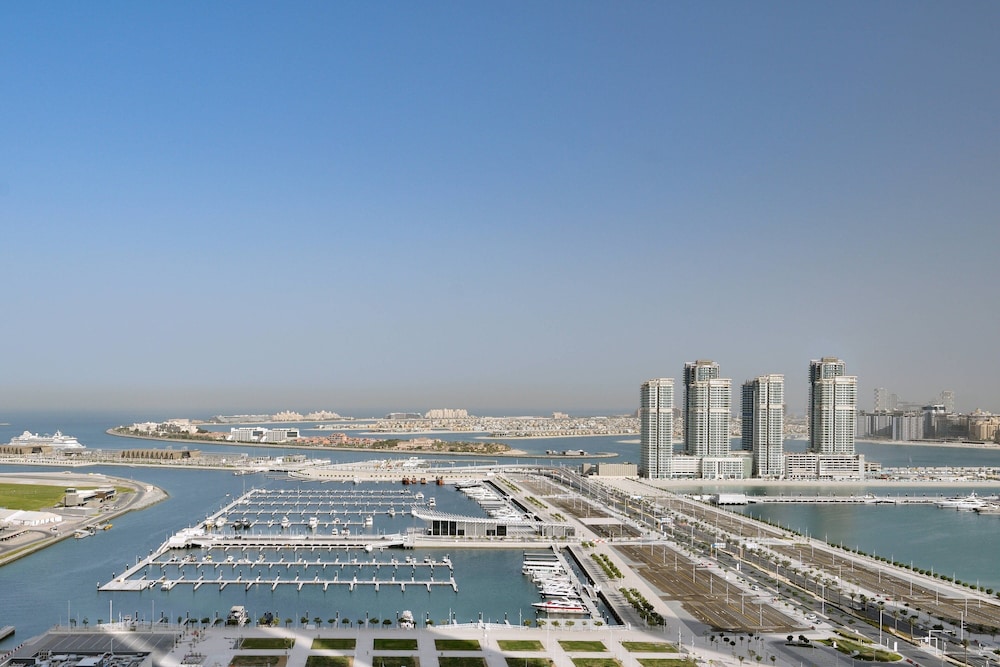 DUBAI MARRIOTT HARBOUR HOTEL SUITES in DUBAI