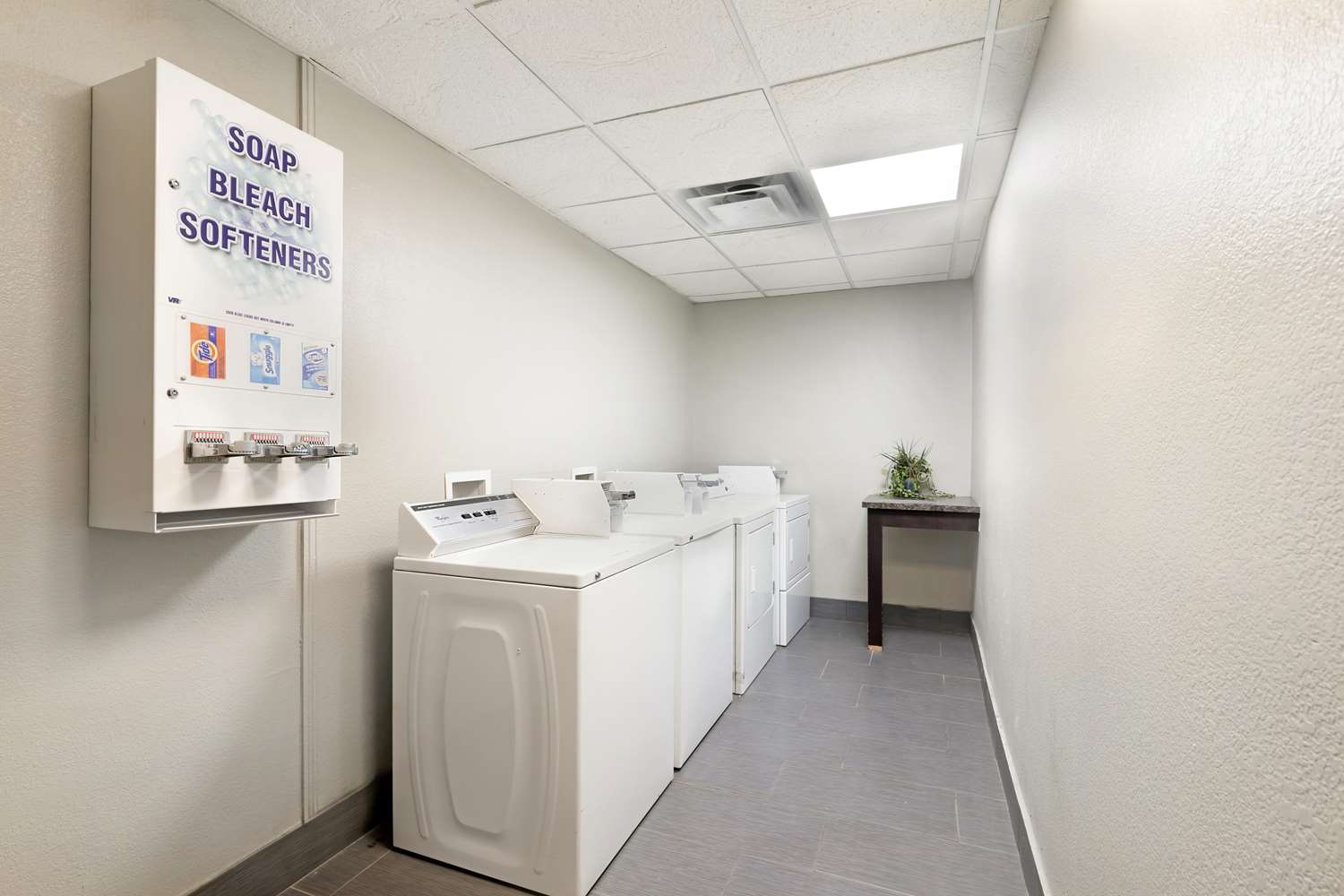 Best Western Savannah Airport Inn & Suites 23/23