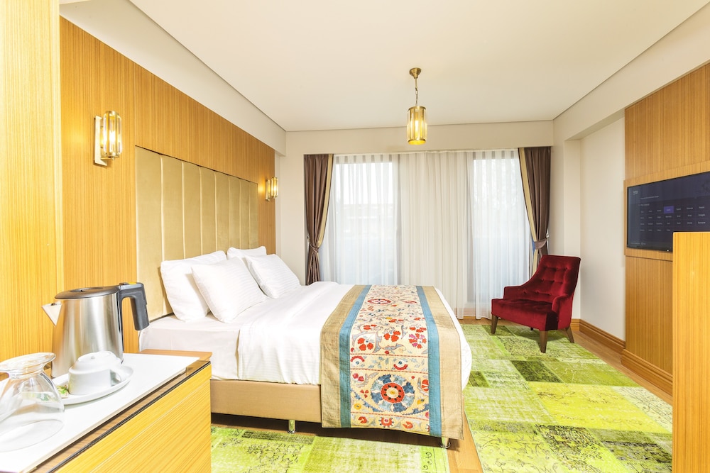Obelisk Hotel & Suites 23/63