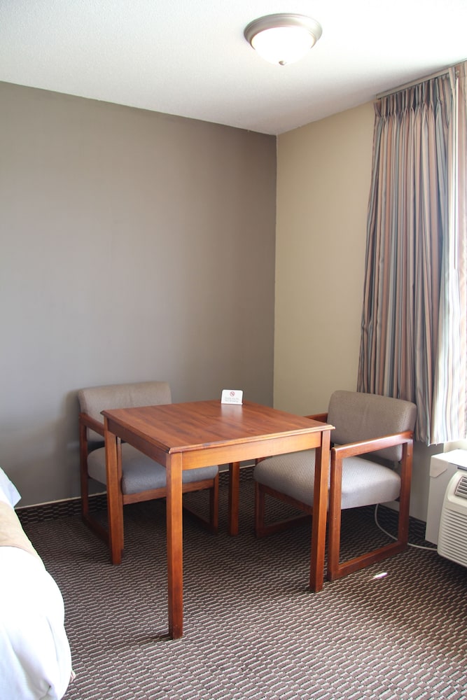 Regency Inn 60/72