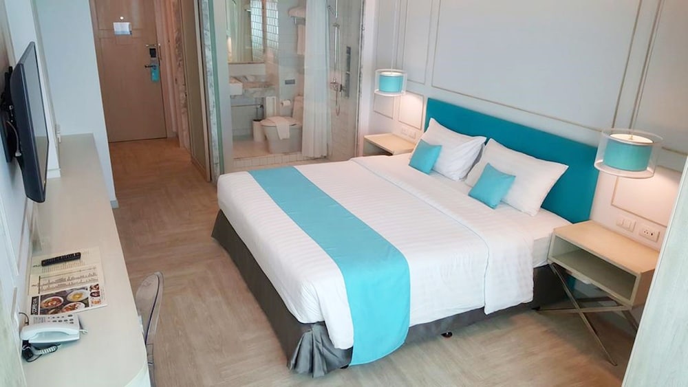 The Bloc Hotel 23/65